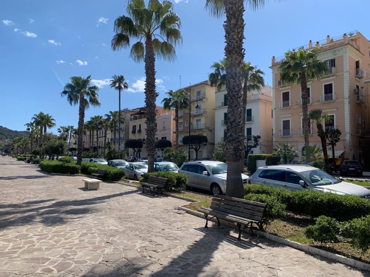 Casetta Blue House Gaeta Via Dell'Indipendenza 外观 照片